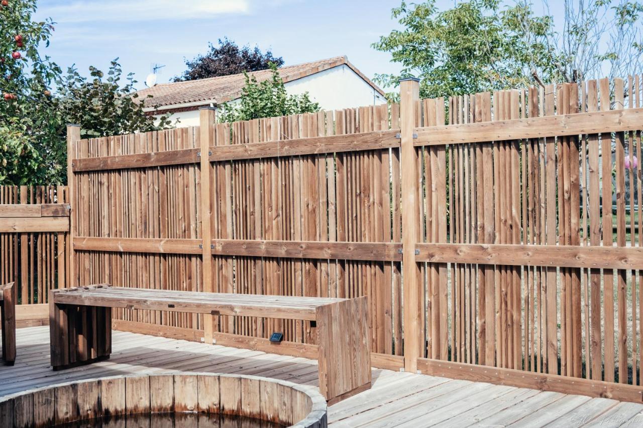 Gite "Le Mesminois" Etablissement Avec Espace Bien-Etre Et Sauna Saint-Mesmin  Exterior foto
